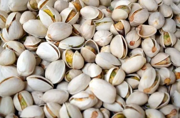 How many pistachios should you eat in a day