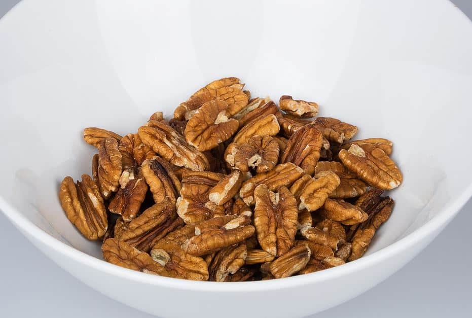 can eating too many pecans be harmful