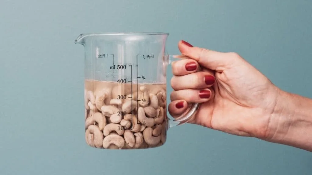 How To Soak Cashew Nuts Quickly