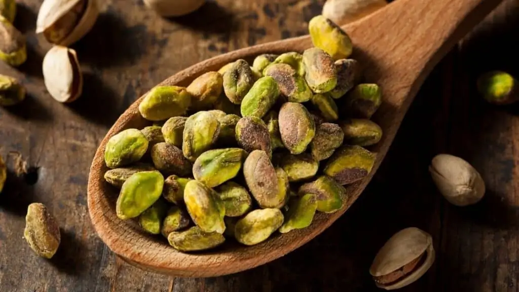 What Quantity of Nuts To Eat Daily