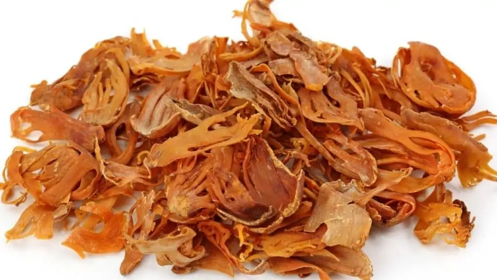 Can I use mace instead of nutmeg