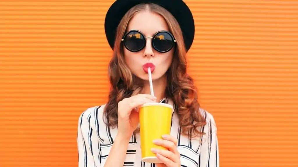 Is it better to eat fruit or drink juice