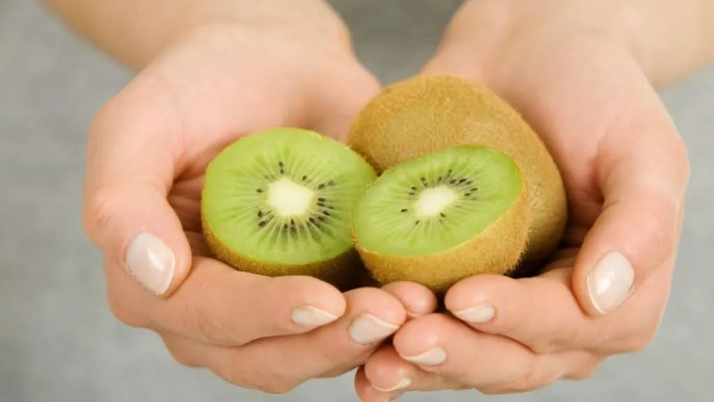 What Vitamins Are in Kiwi Fruit