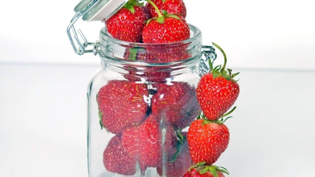 Will Fruit Last Longer in Mason Jars