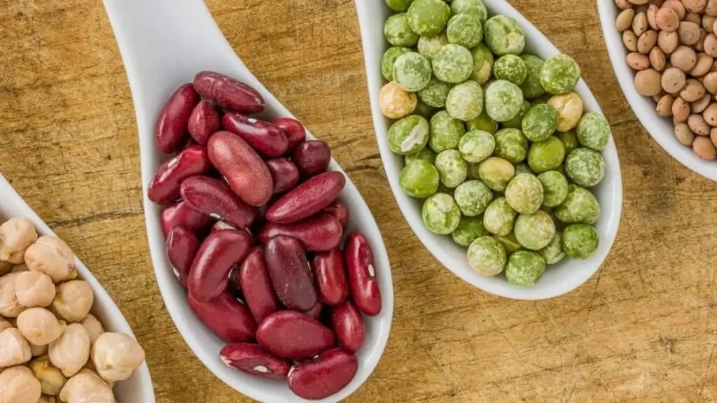 How many calories do legumes have