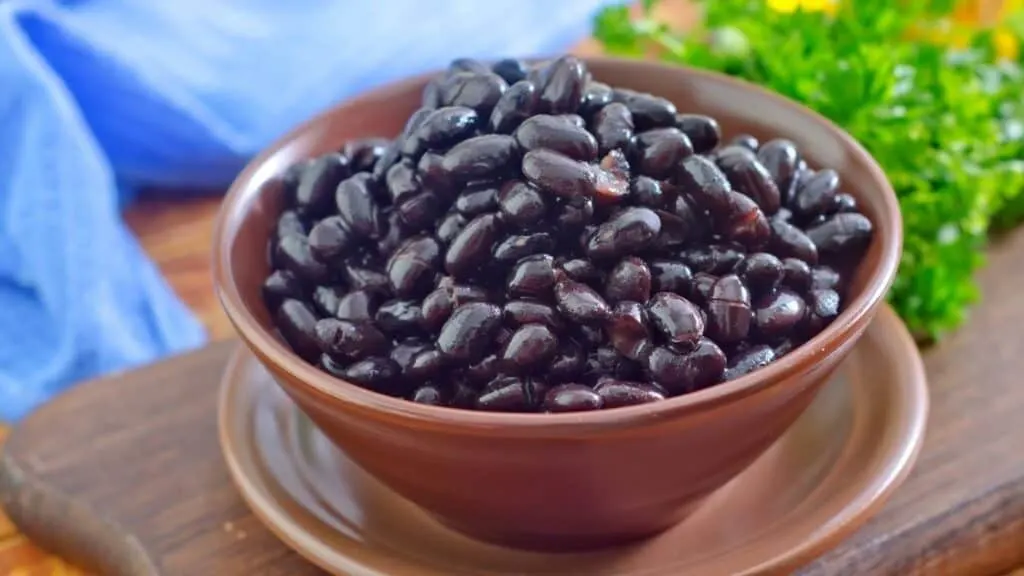 Which legumes have the most iron