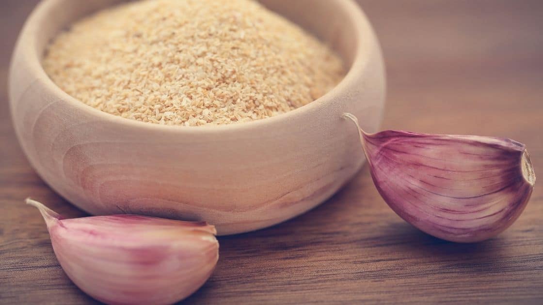 How Much Minced Garlic Equals One Clove?