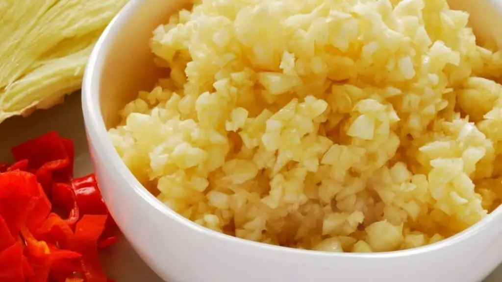 Does garlic go bad in the fridge