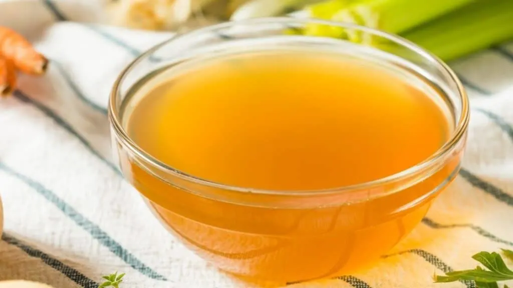 What are the health benefits of vegetable broth