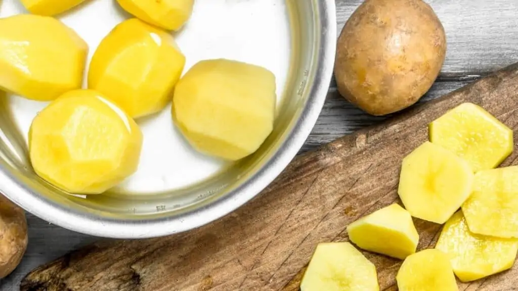 How Long Do You Soak Potatoes to Get the Starch Out