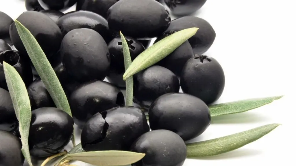 What Are the Best Olives to Eat on Keto