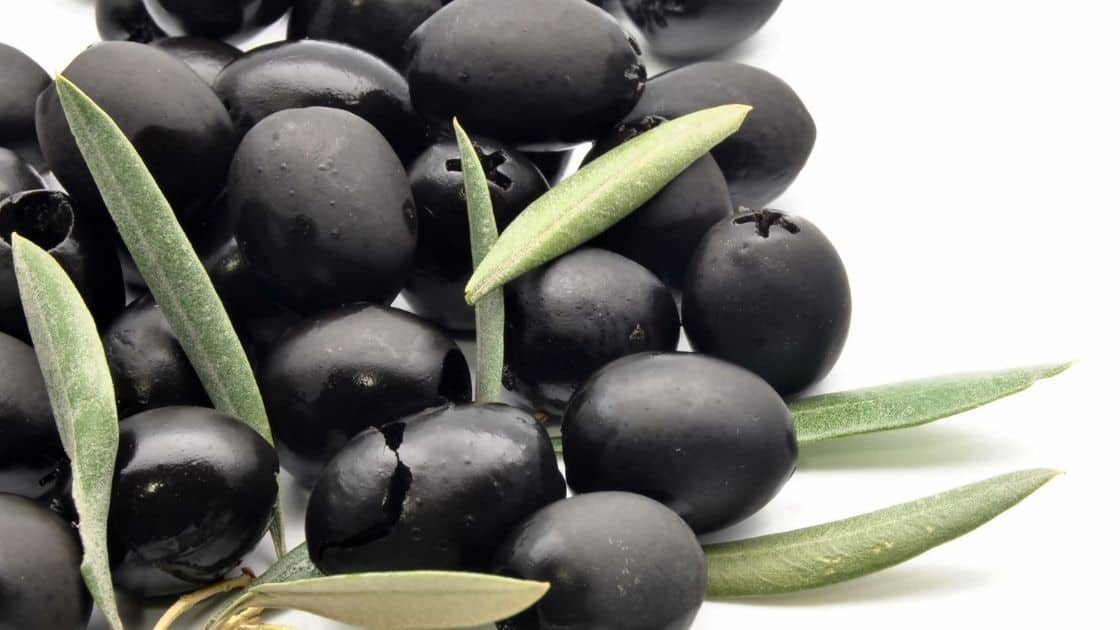 Can You Eat Olives On Keto? [Best Low Carb Varieties]