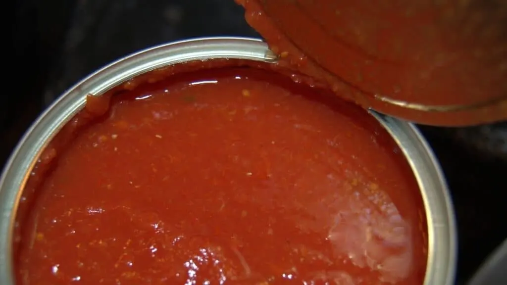 Is Canned Tomato Sauce Healthy? [Whole V Chopped]