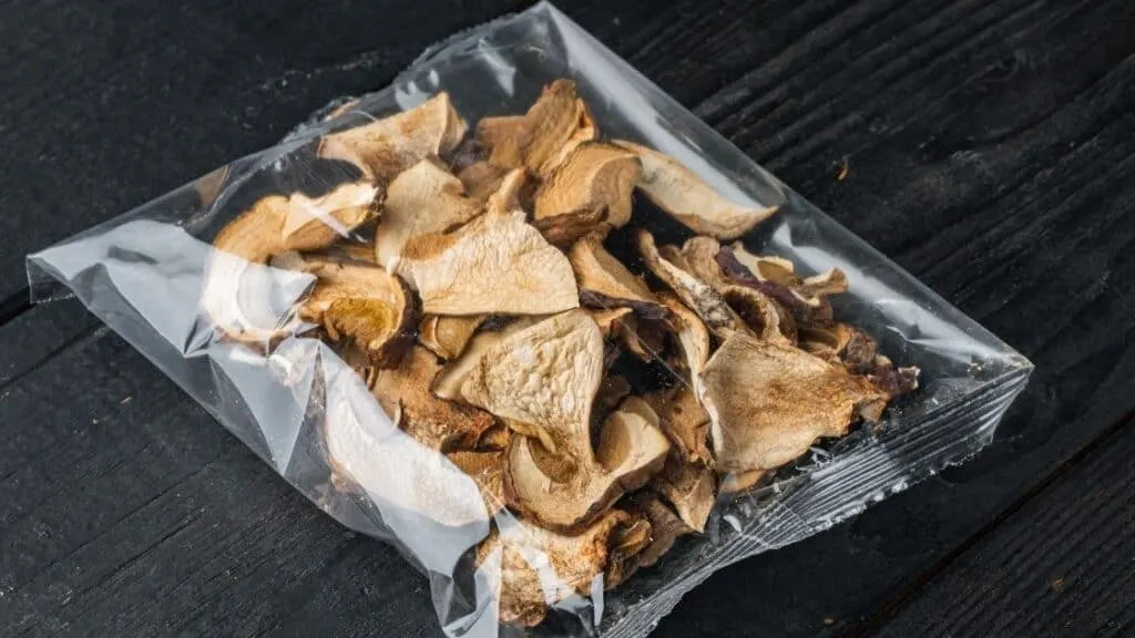 How long are mushrooms good after packed date