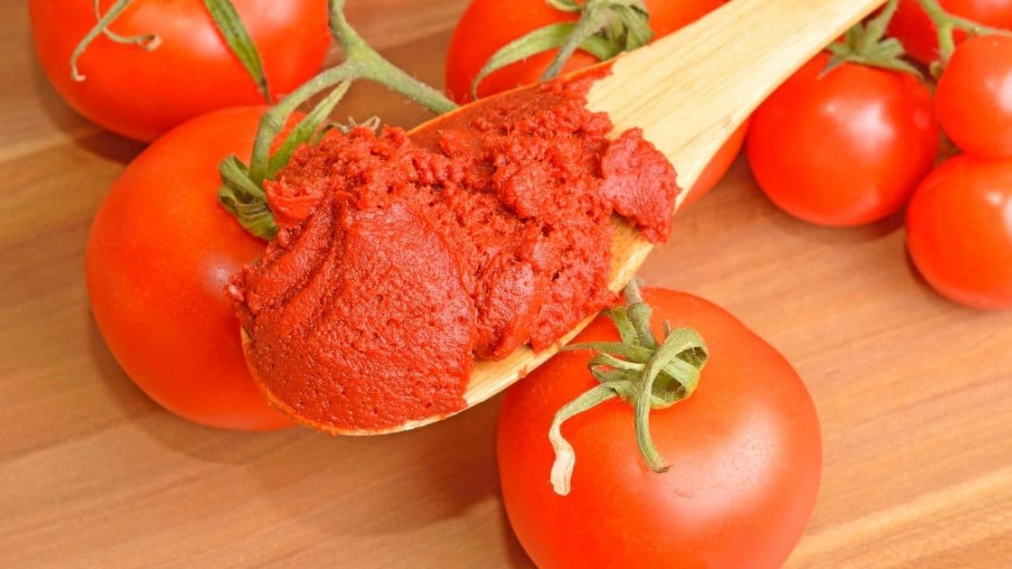 Can We Consume Milk And Tomatoes? [Plus Ketchup & Canned]