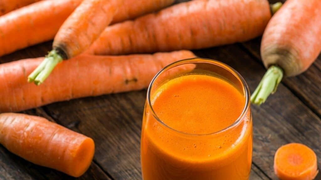 Can You Get Food Poisoning from Carrot Juice?