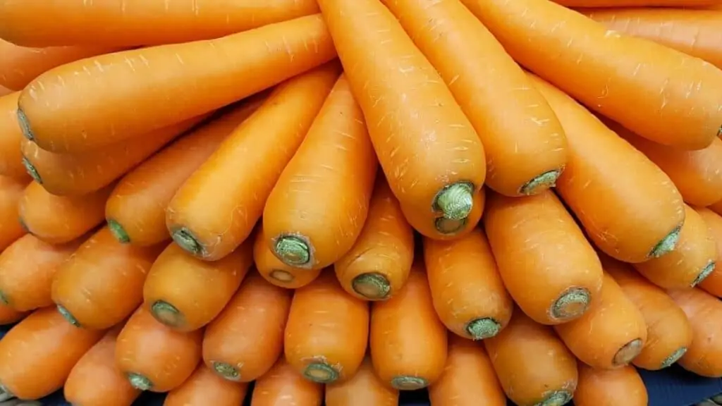 Is it good to eat carrot in an empty stomach