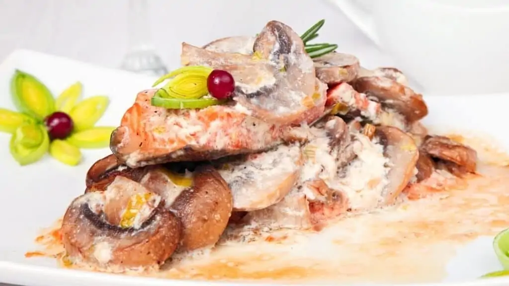Can we eat mushroom and fish together