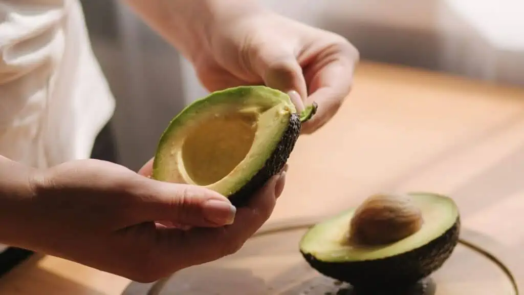 Do You Peel An Avocado Before Juicing