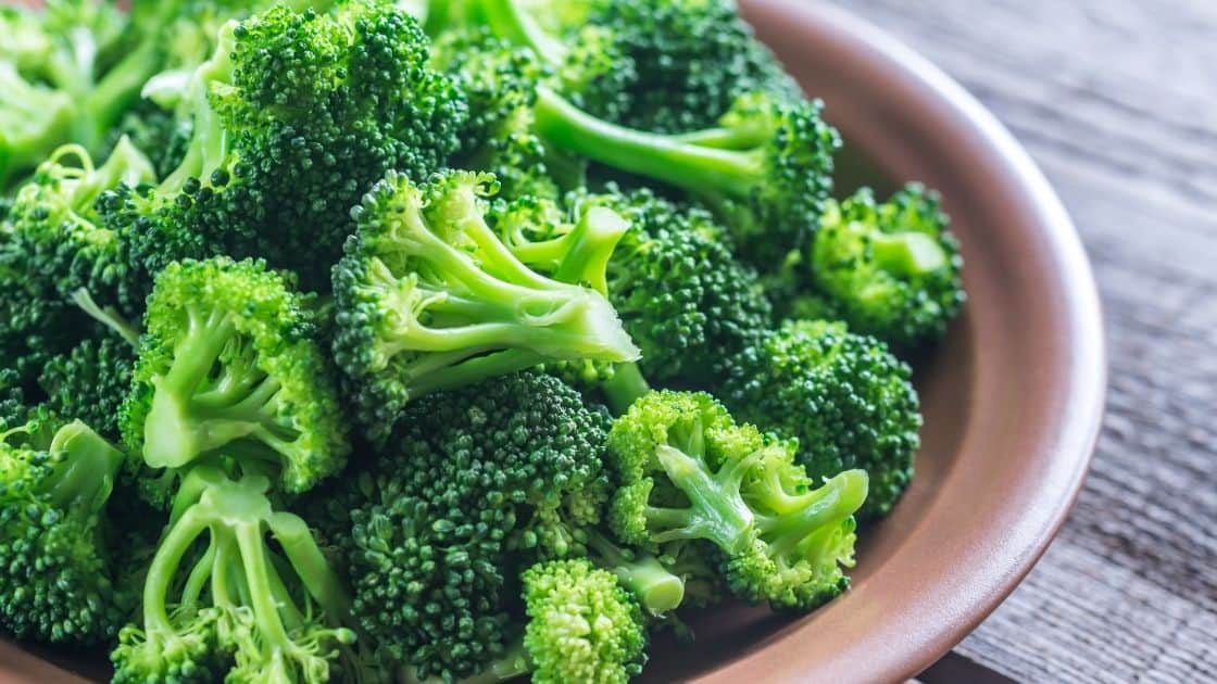 Does Broccoli Have Fiber? (Cooked V Raw)