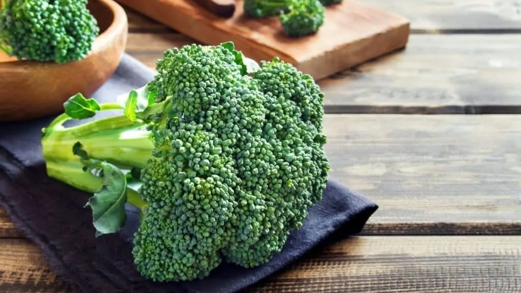 Is Broccoli Better For You Cooked Or Raw