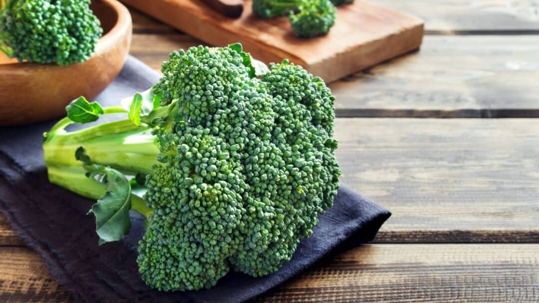 Does Broccoli Have Fiber? (Cooked V Raw)