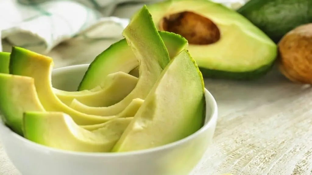 Is It OK To Leave A Cut Avocado Out