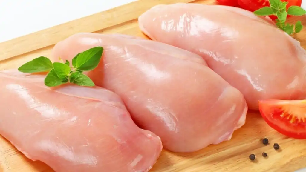 How Much Protein Is In 100g Cooked Chicken Breast