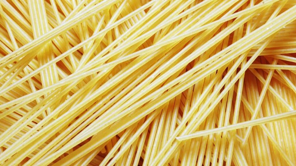 Can You Eat Raw Spaghetti Noodles?