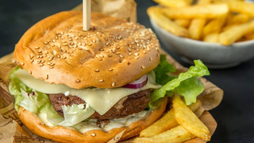 Do Hamburgers Have More Iron Than Chicken?