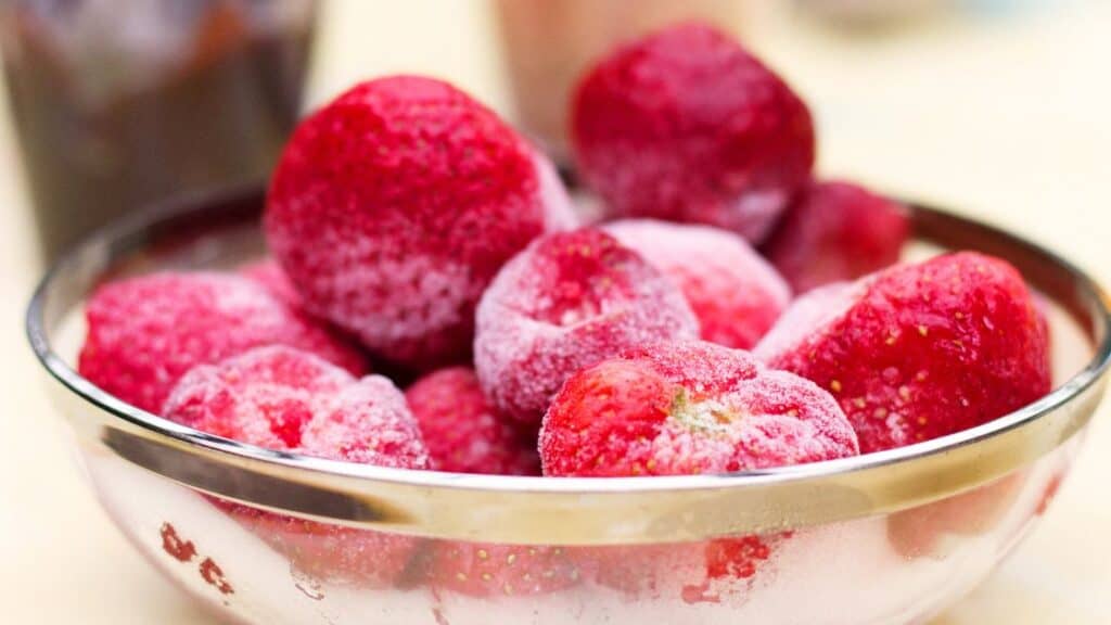 Do You Need To Thaw Frozen Berries Before Eating?