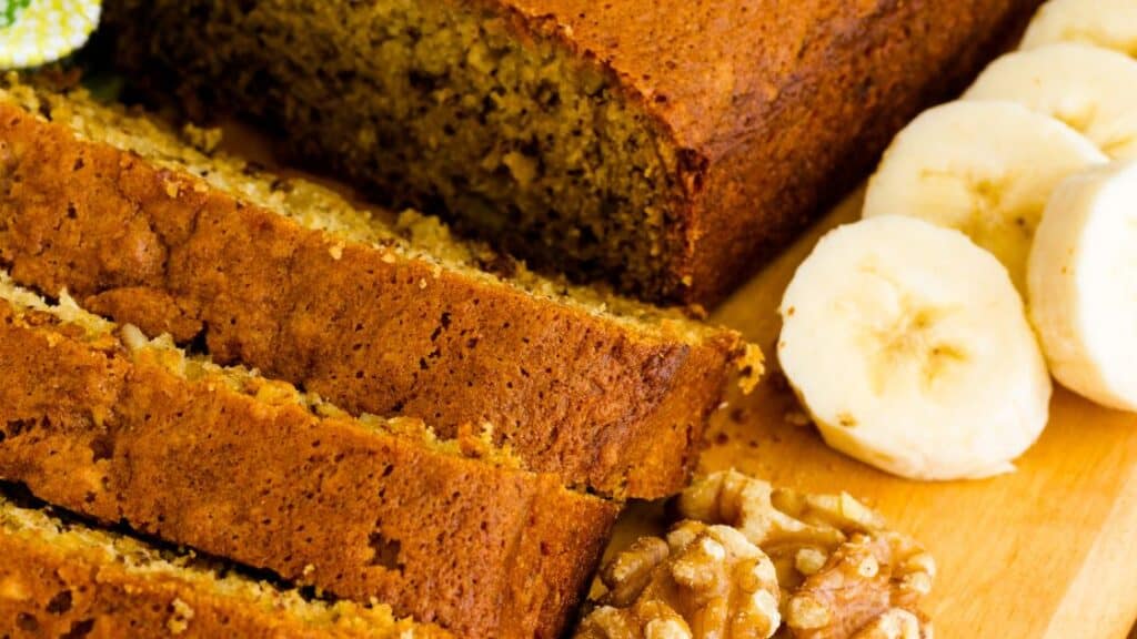 How Old Do Bananas Have To Be For Banana Bread
