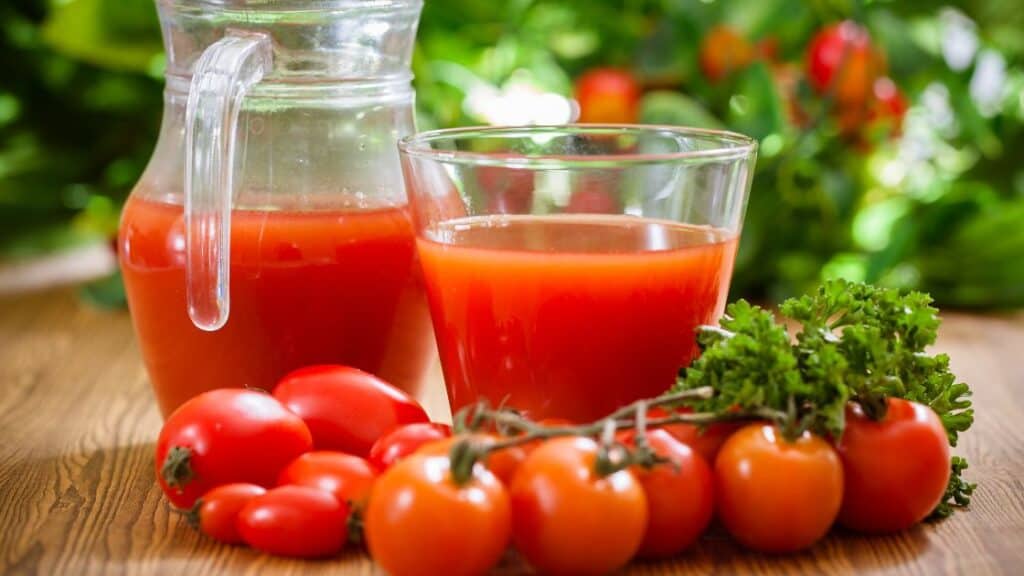 How Do You Know If Tomato Juice Is Bad?