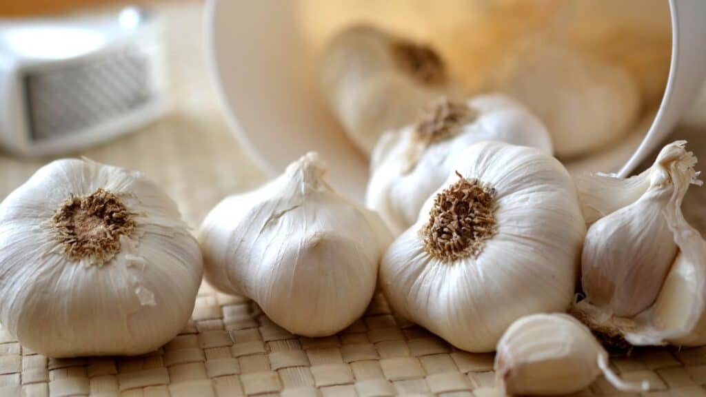 What Happens When You Eat A Lot Of Garlic?