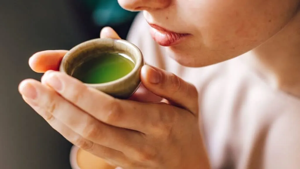 How Much Green Tea Can I Drink While Fasting?