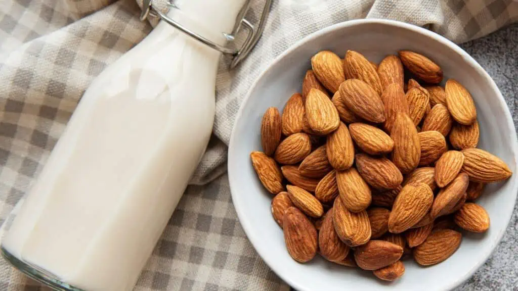 What Kind Of Milk Can I Drink On Keto?